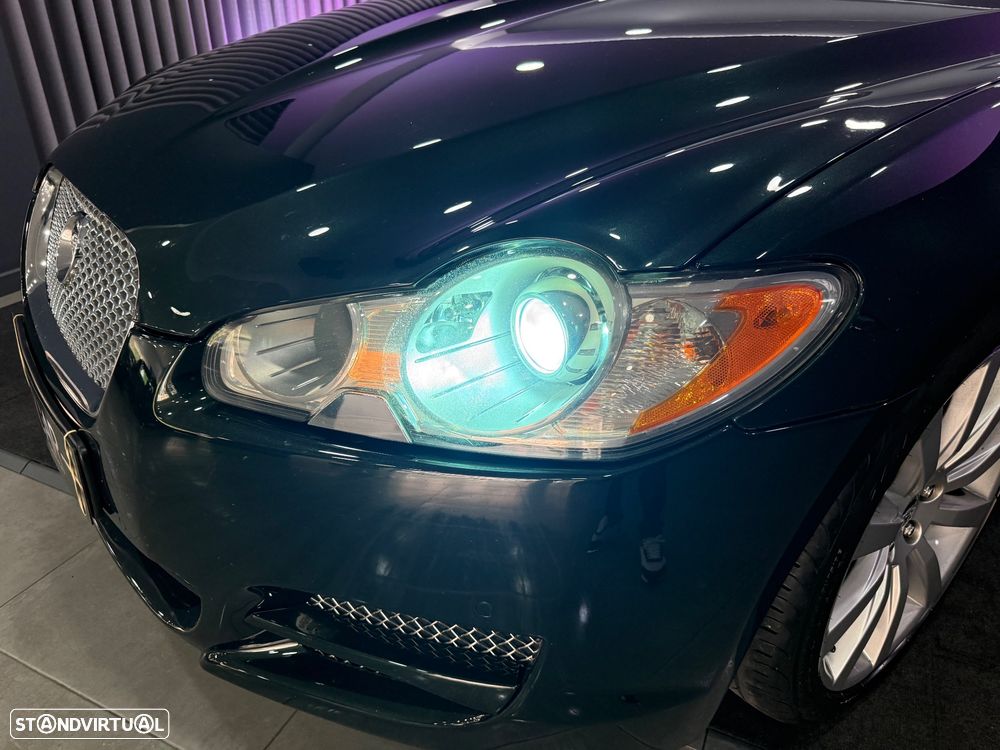 Jaguar XF 2.7 V6 Premium Luxury - 31