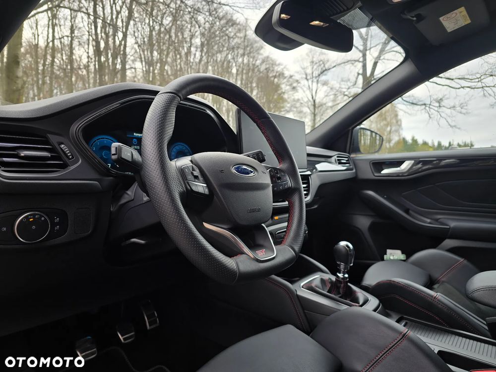 Ford Focus 2.3 EcoBoost ST X - 10