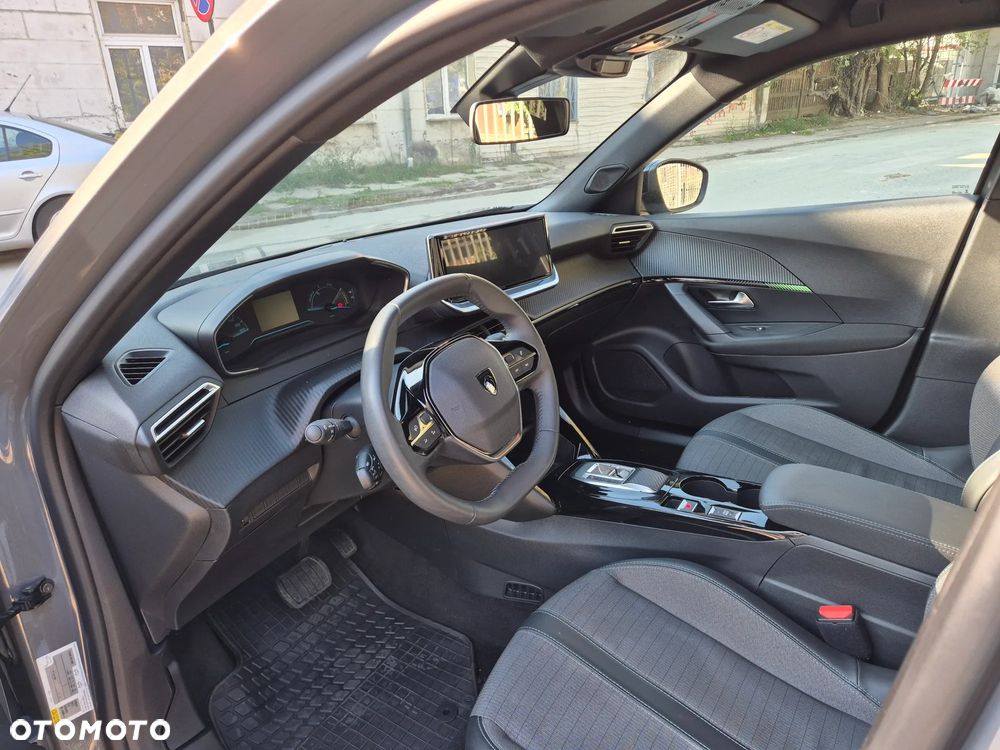 Peugeot 2008 e-2008 50kWh Allure - 7