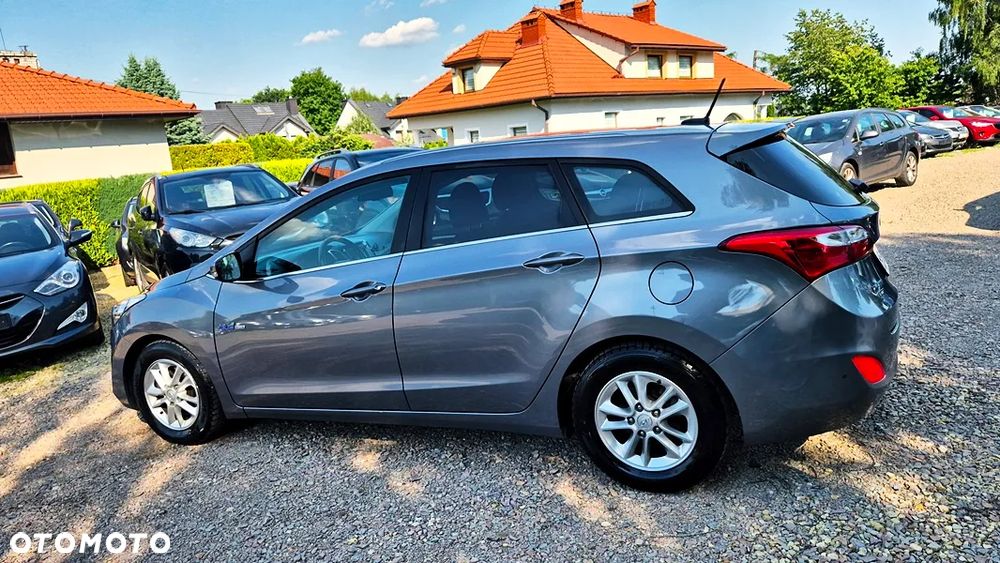 Hyundai i30 1.6 GDI Premium - 20
