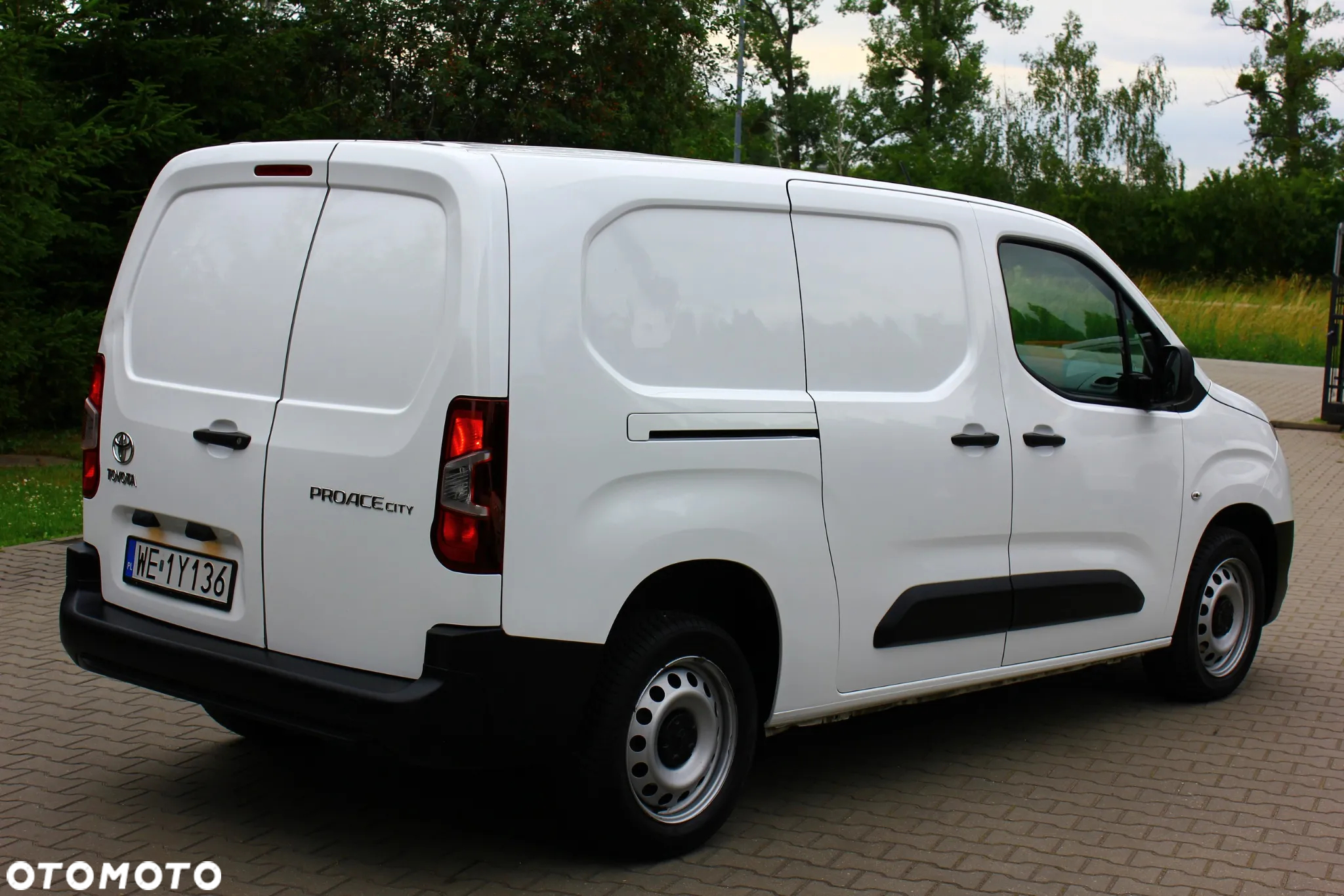 Toyota Proace City 1.5D-4D 102KM LONG L2  3 Osobowy Blaszak - 17