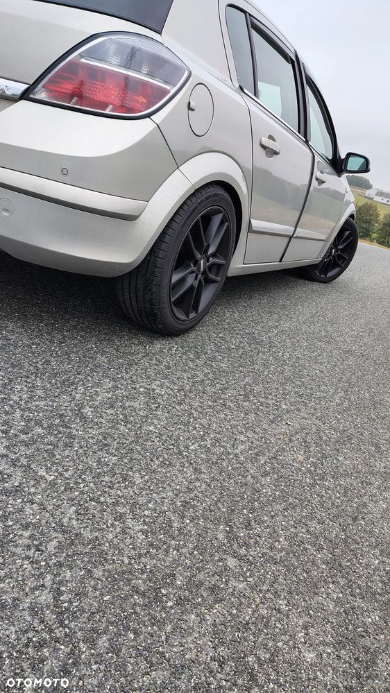 Opel Astra 1.9 CDTI DPF Cosmo - 18