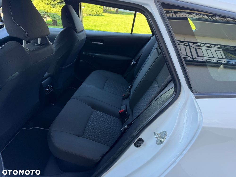 Toyota Corolla 1.8 Hybrid Comfort - 25
