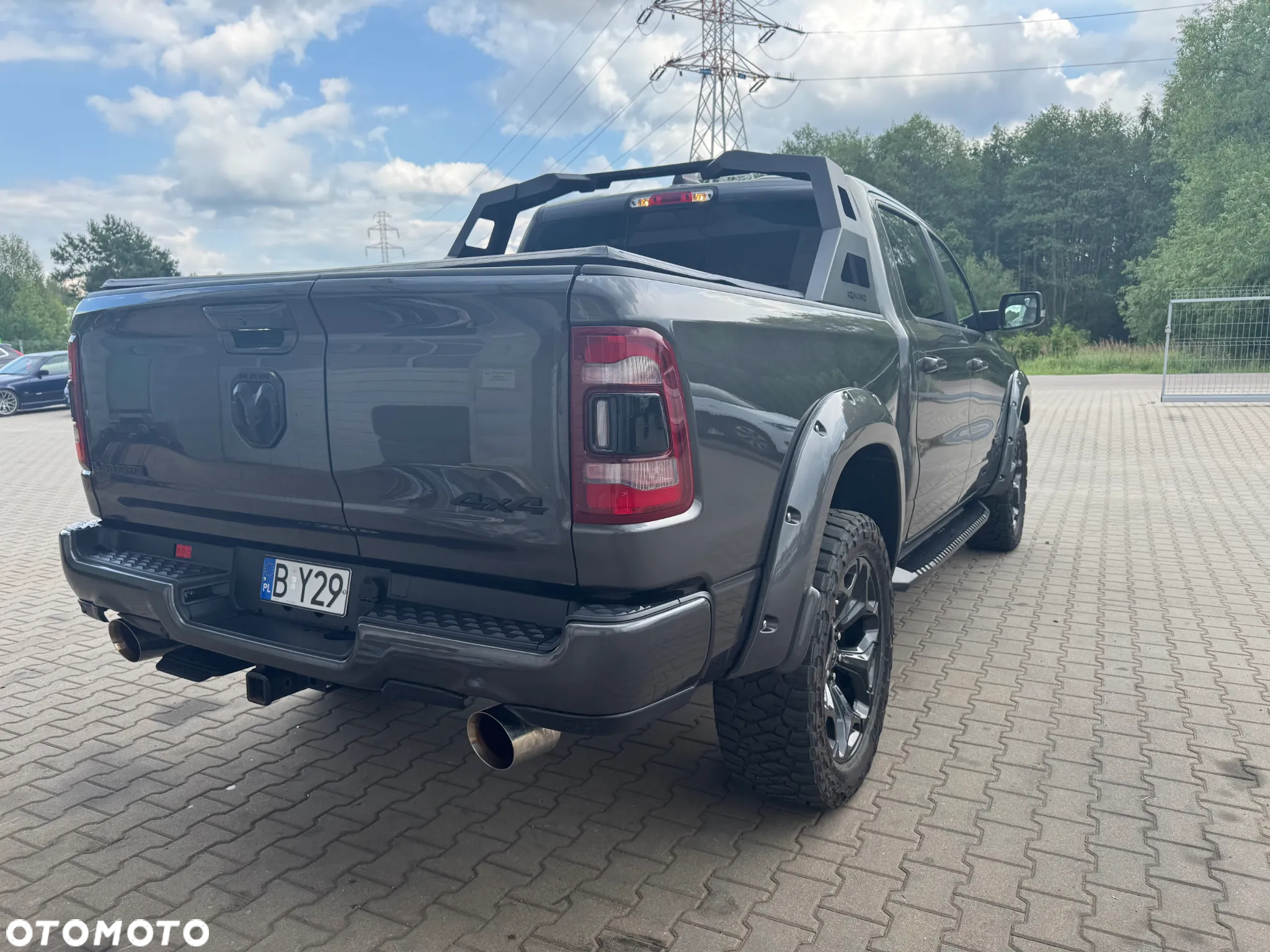RAM 1500 Crew Cab Laramie - 5