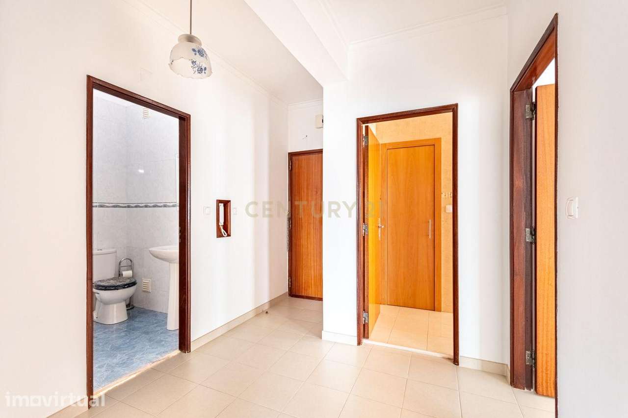 Apartamento T2 luminoso e pronto a Habitar - Bobadela - Grande imagem: 4/14