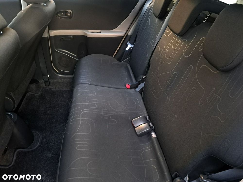 Toyota Yaris - 9