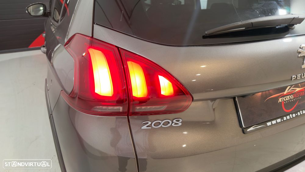 Peugeot 2008 1.2 PureTech GT Line - 9