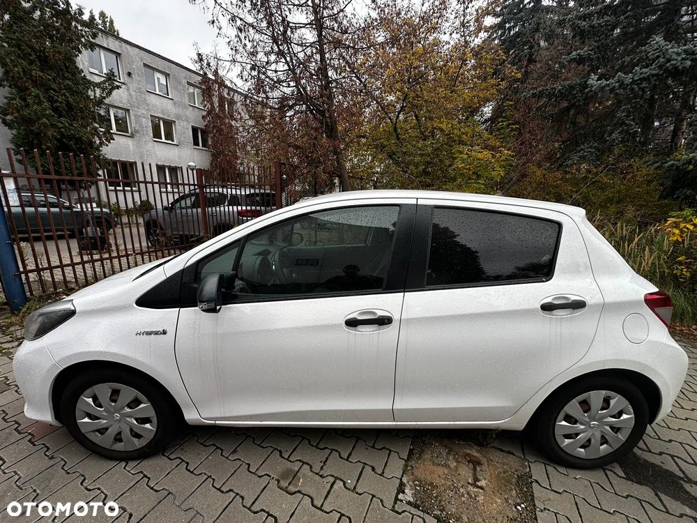 Toyota Yaris Hybrid 100 Premium - 20