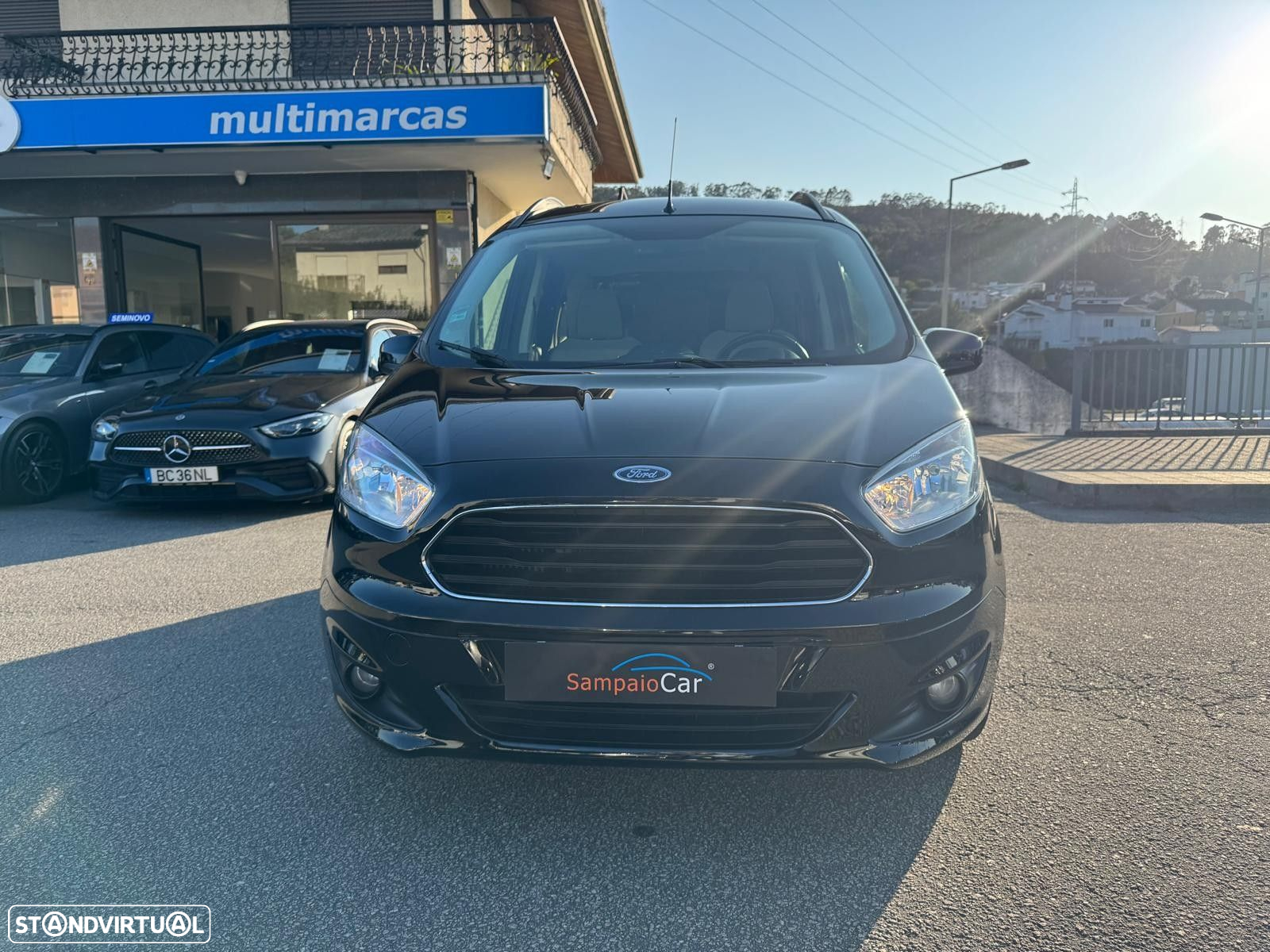 Ford Tourneo Courier 1.0 EcoBoost Titanium - 2