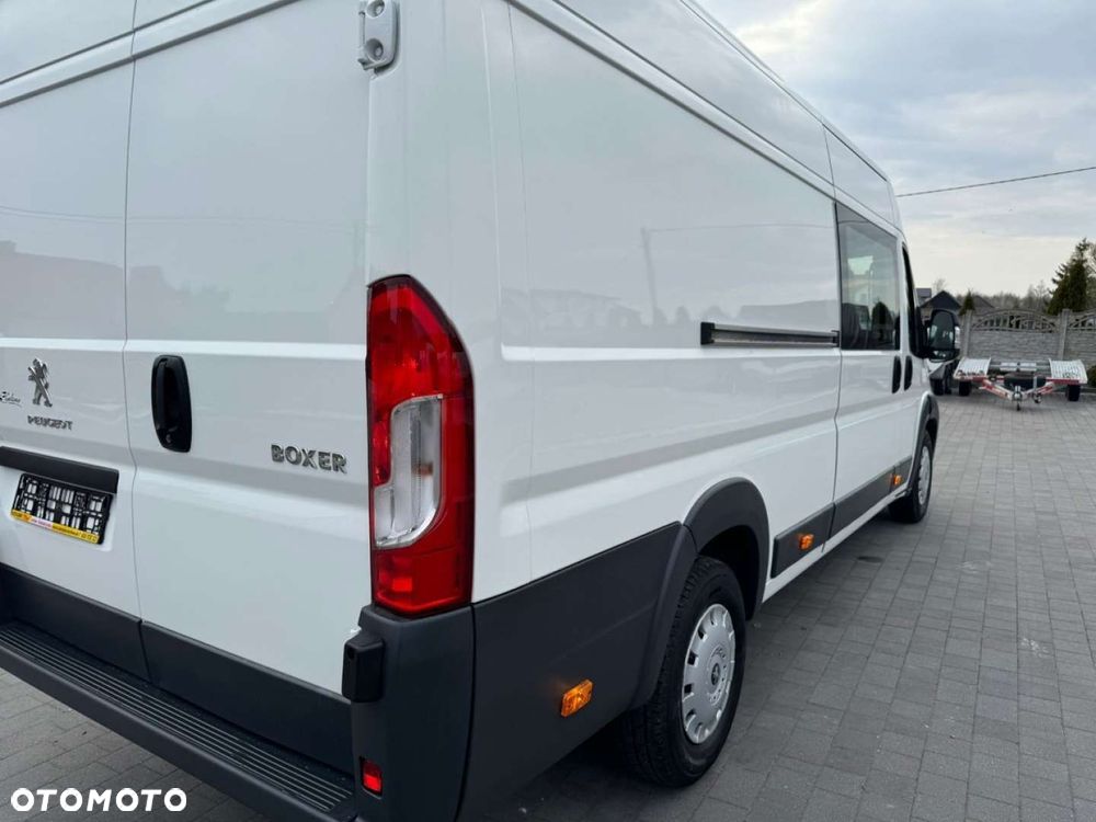 Peugeot Boxer  Maxi  7-osobowy - 24