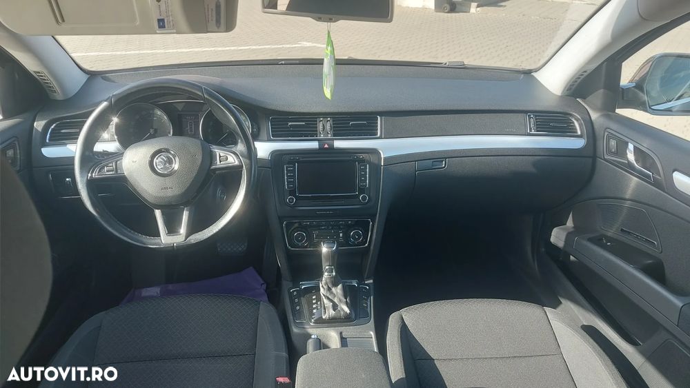Skoda Superb 2.0 TDI Ambition - 10