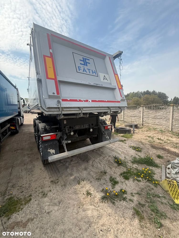 Schmitz Cargobull - 12