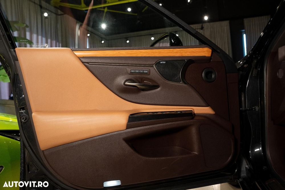 Lexus Seria ES - 23