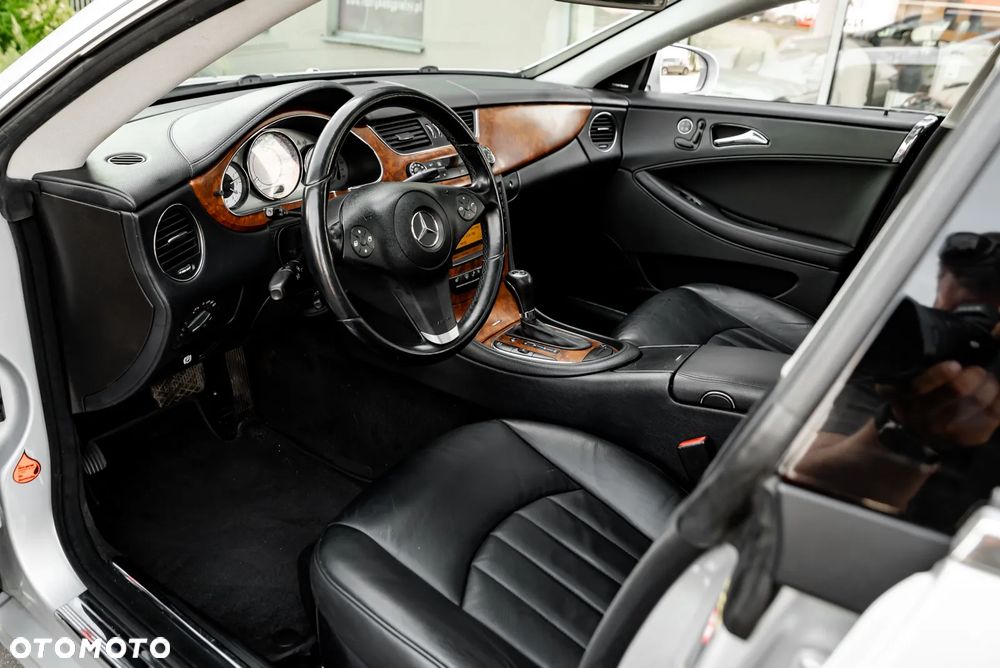 Mercedes-Benz CLS 350 CDI - 21