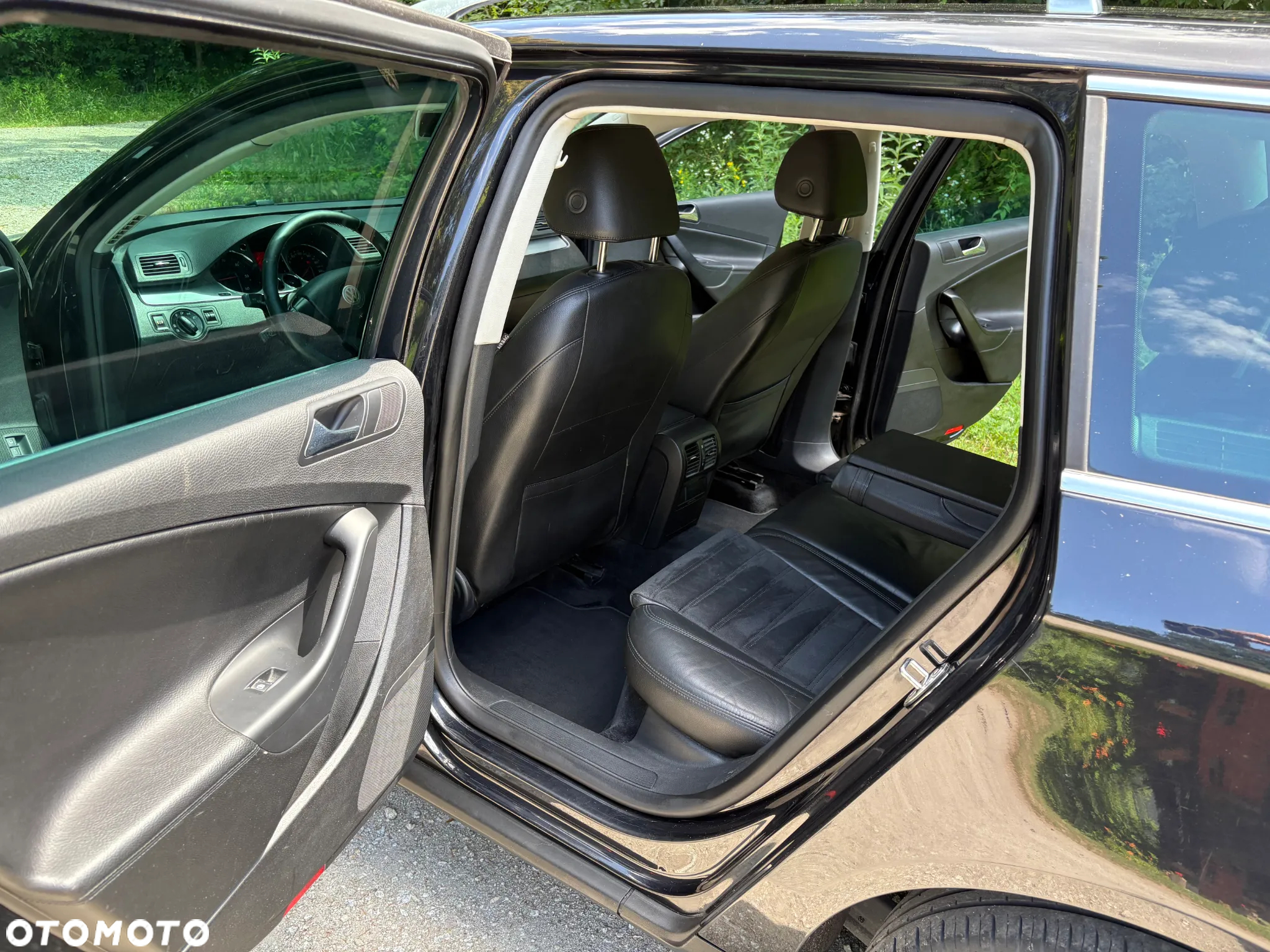 Volkswagen Passat 2.0 TDI Comfortline - 12