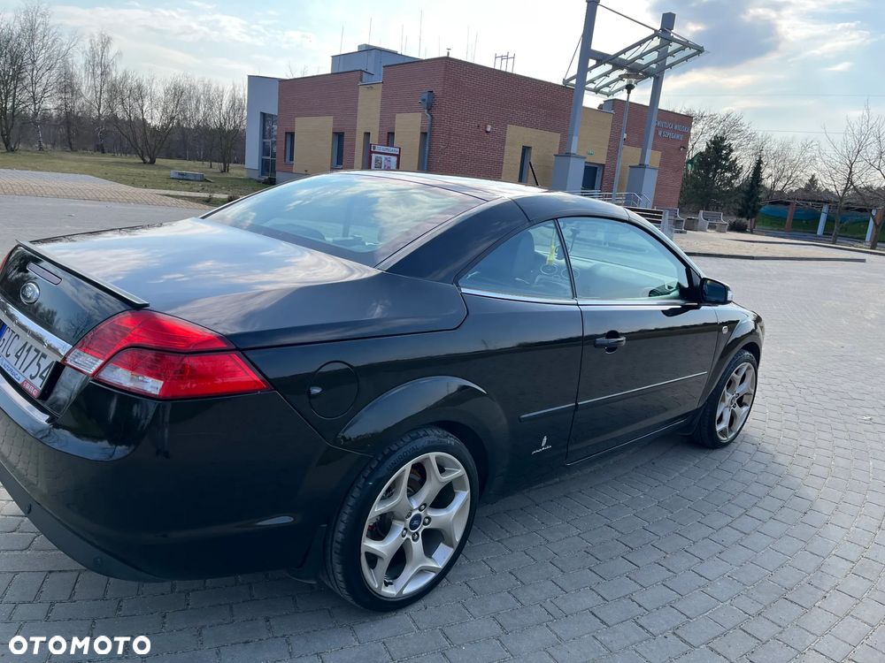 Ford Focus 2.0 16V Titanium - 16