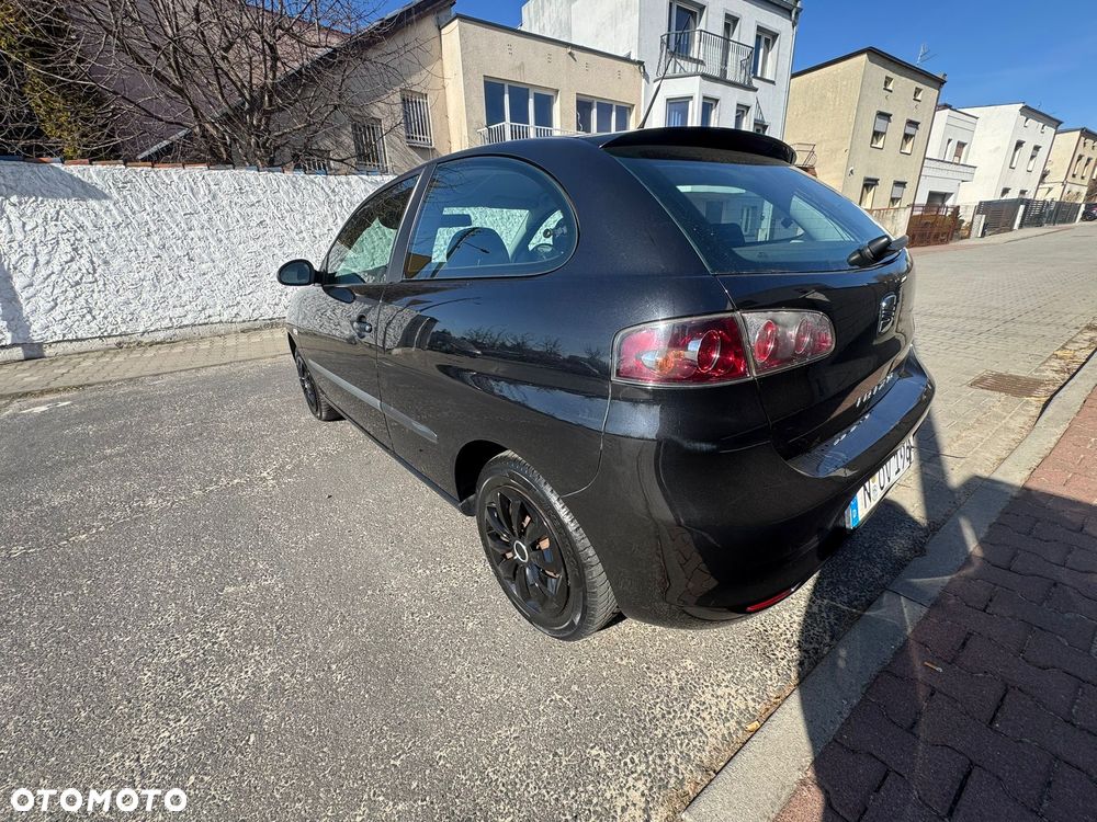 Seat Ibiza SC 1.4 16V Reference - 4