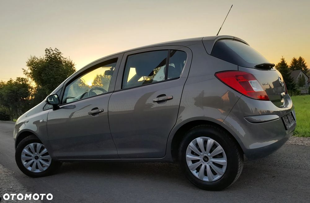 Opel Corsa - 2