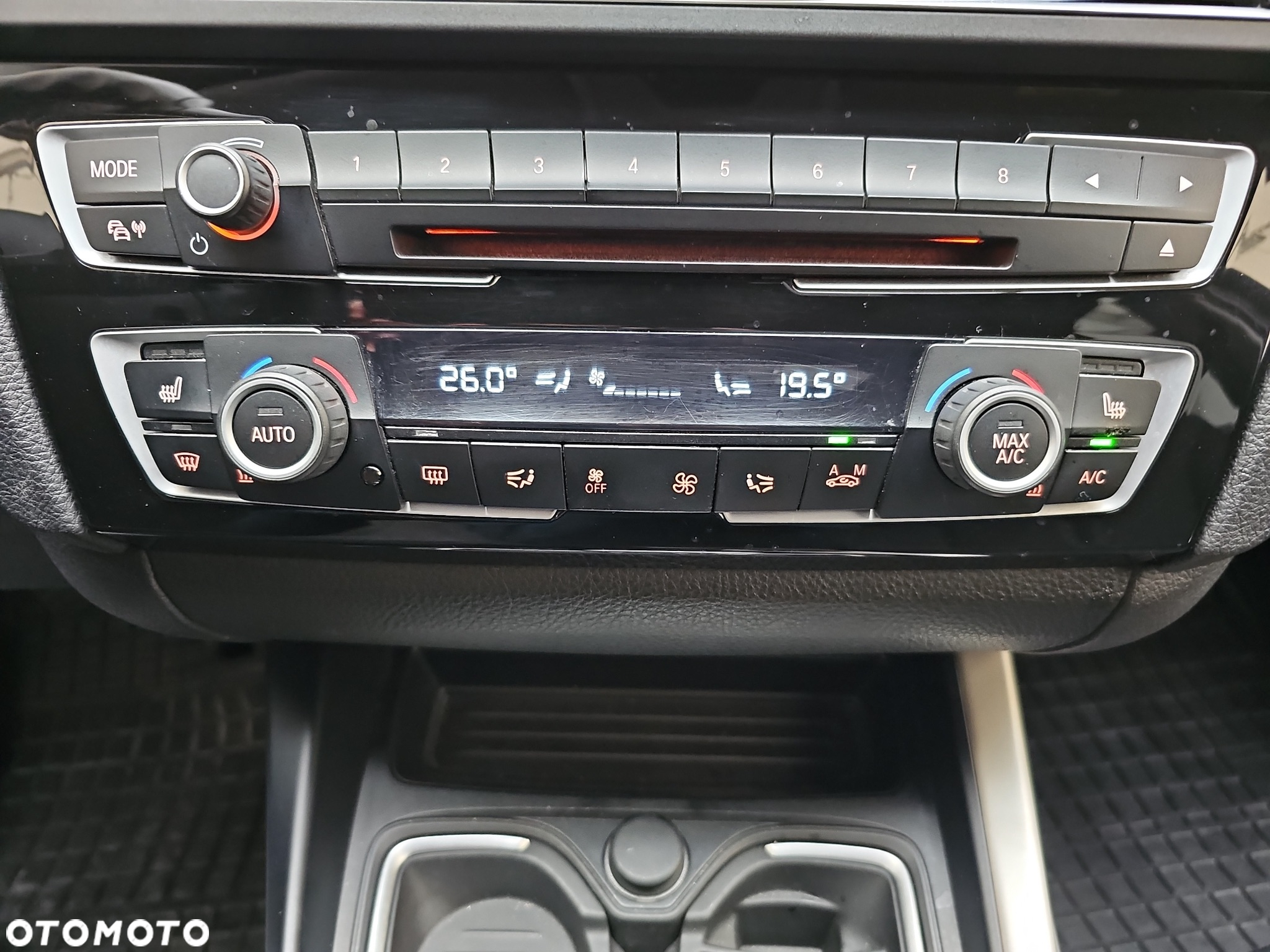 BMW Seria 1 118i - 19