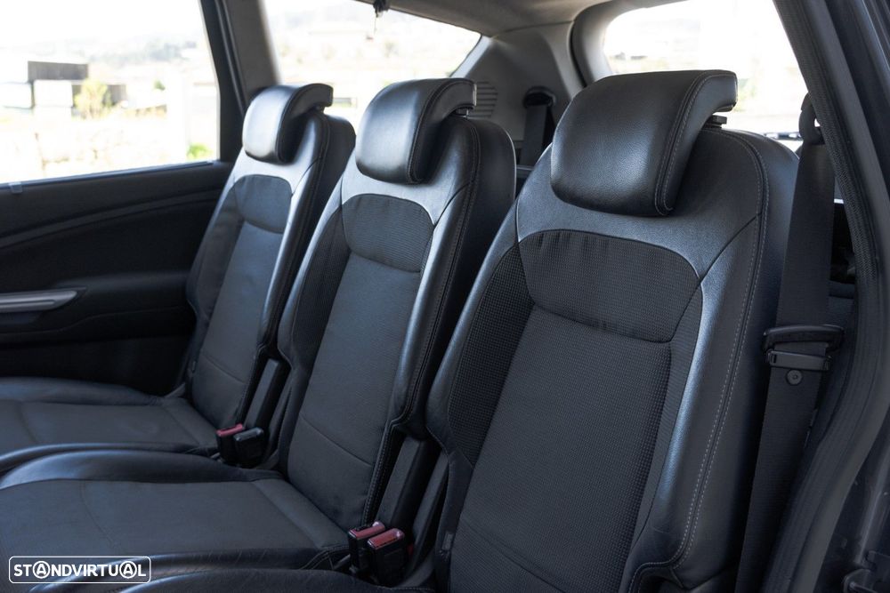 Ford S-Max 1.8 TDCi Titanium 7L - 9