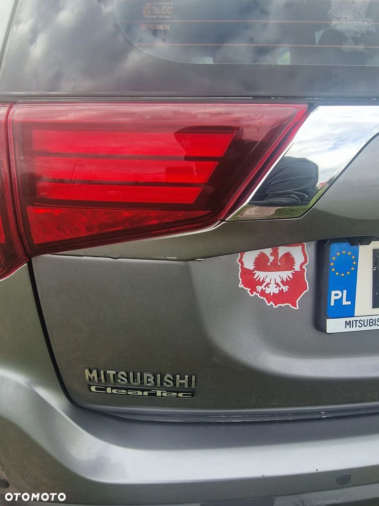 Mitsubishi Outlander 2.0 Intense + 2WD - 11