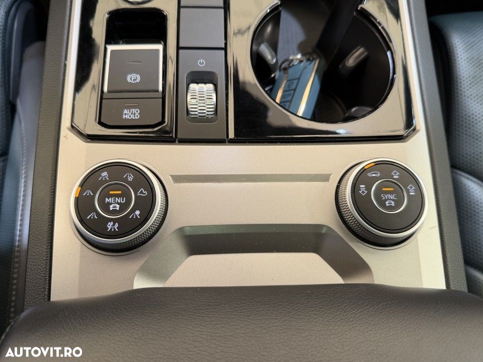Volkswagen Touareg - 18