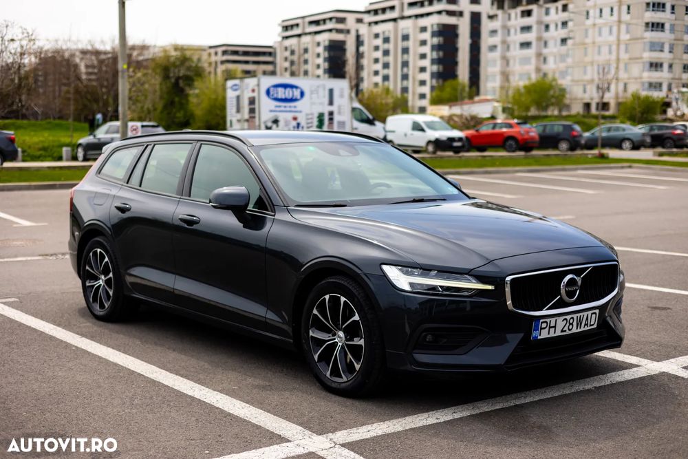 Volvo V60 D3 Geartronic Momentum Pro - 1