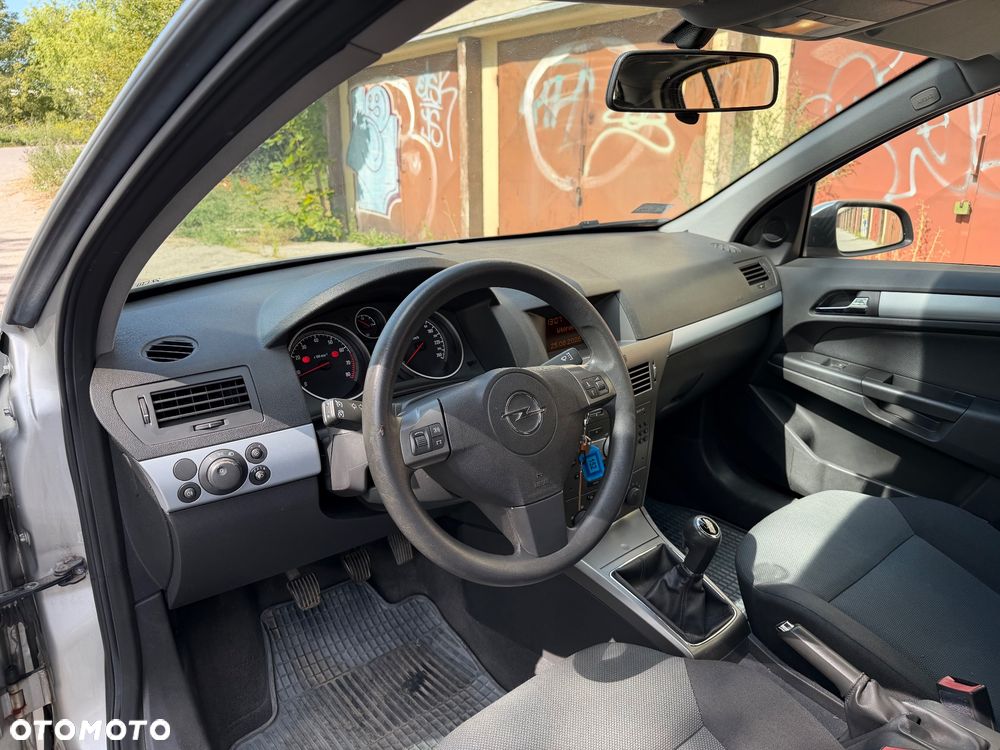 Opel Astra 1.6 Catch me - 9