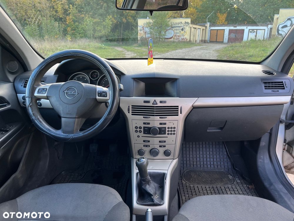 Opel Astra 1.7 CDTI - 17