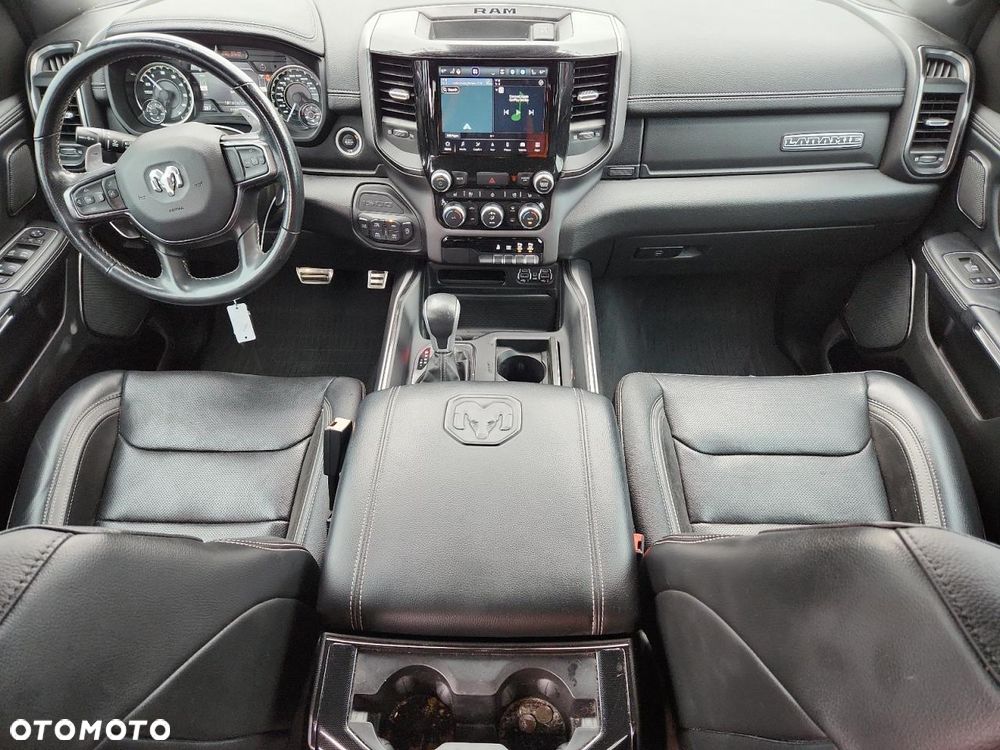 Dodge RAM - 8