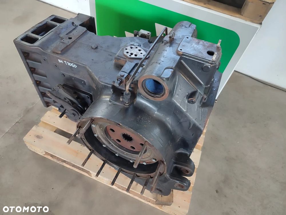 Dyferencjał tył 87650218 NEW HOLLAND T7050 - 3