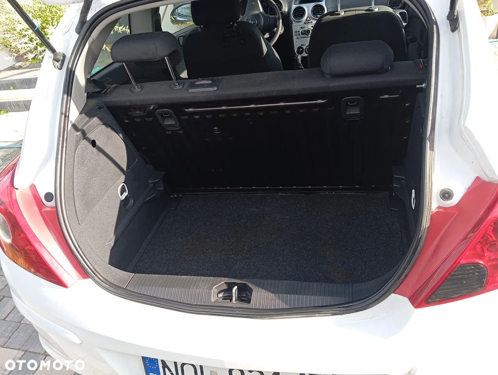 Opel Corsa - 16