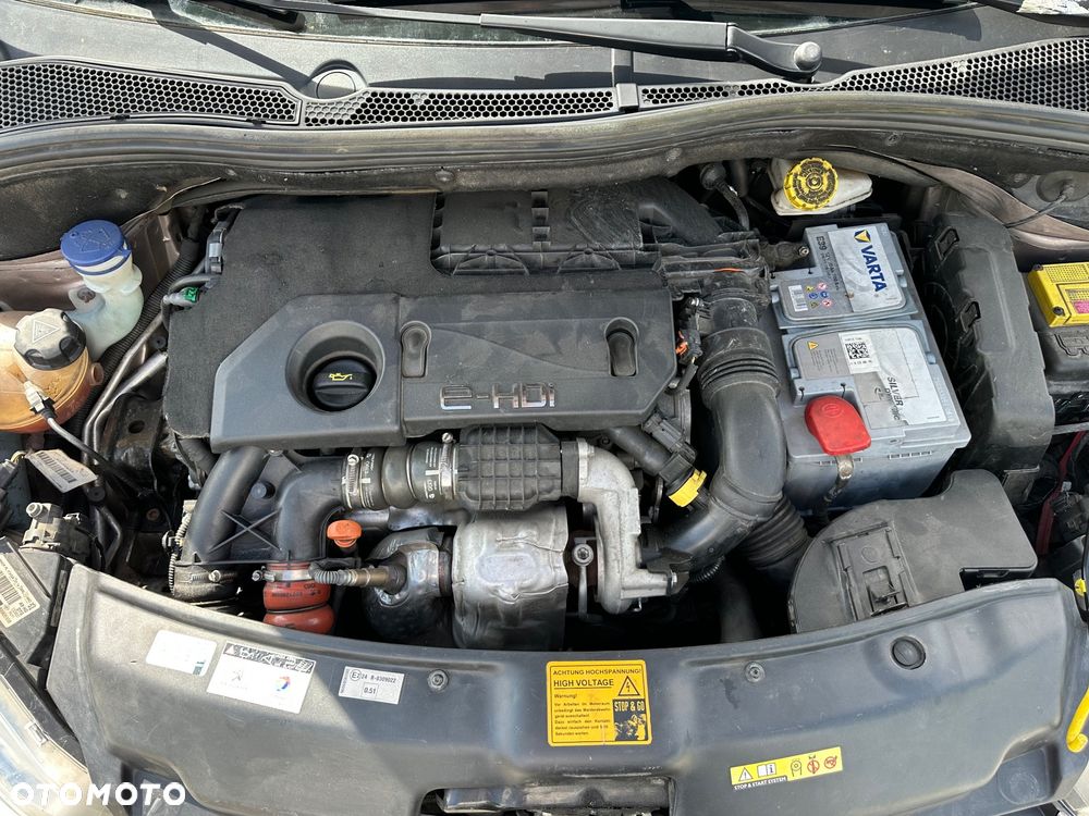 Peugeot 208 e-HDi FAP 92 EGS6 Stop&Start Allure - 18