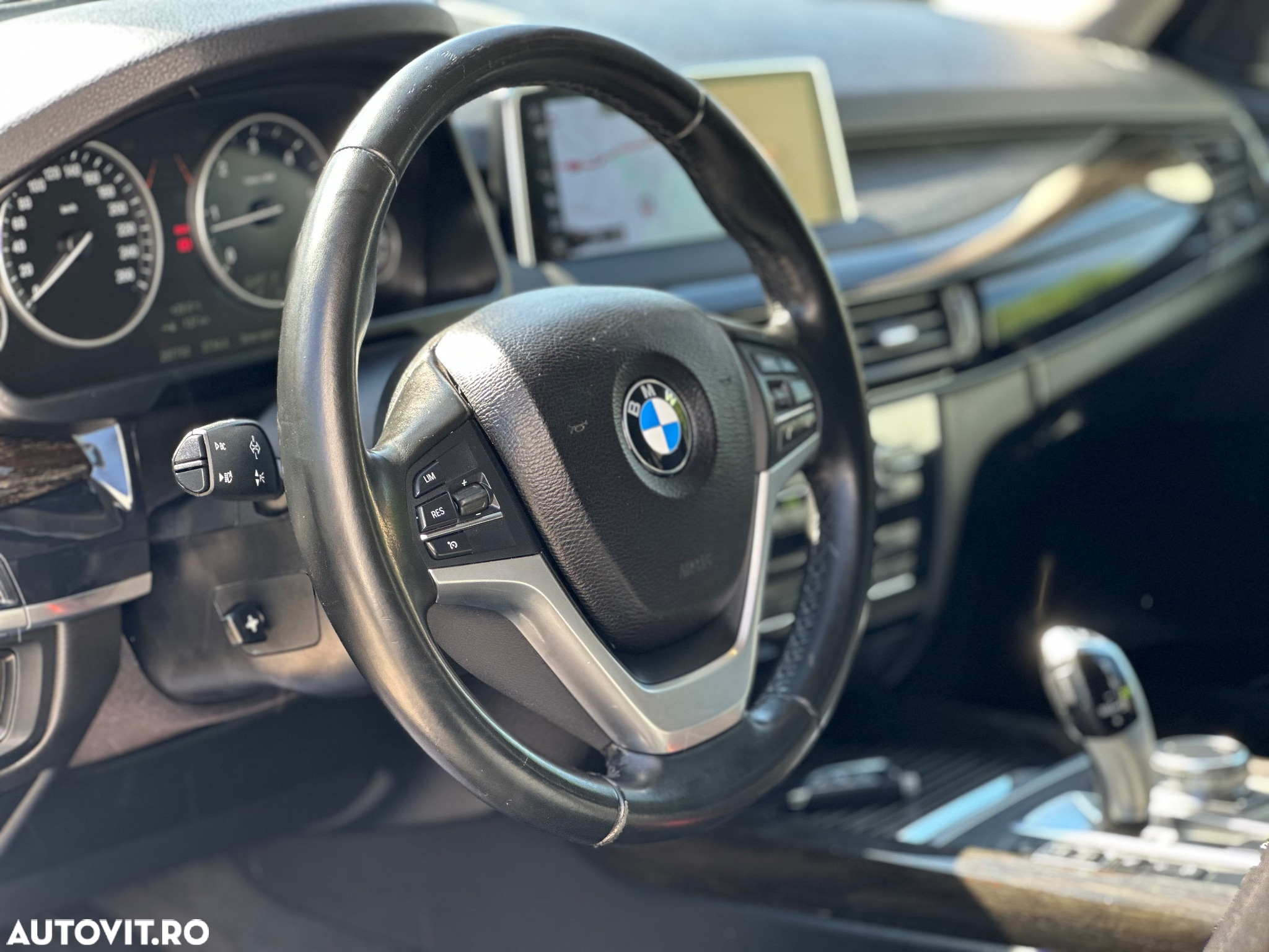 BMW X5 xDrive30d - 33