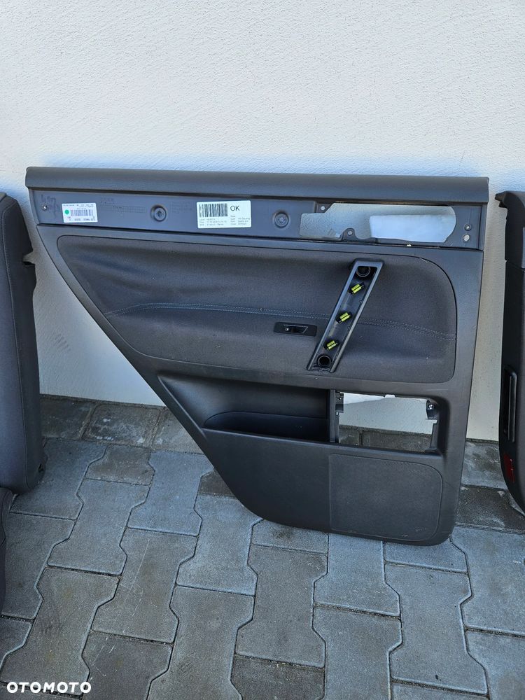 VW TOUAREG 7L 03-09R FOTEL FOTELE KANAPA KOMPLET MATERIAL TAPICERKI DRZWI - 7