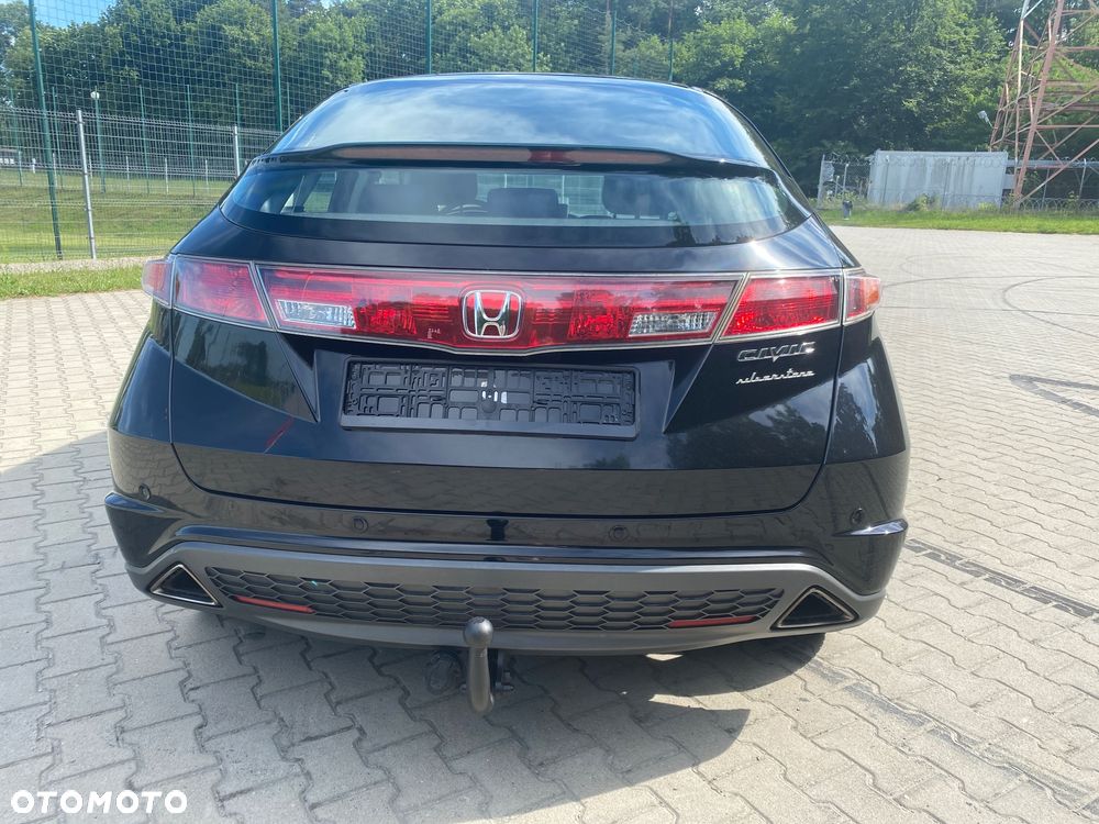 Honda Civic 1.8 Comfort - 11