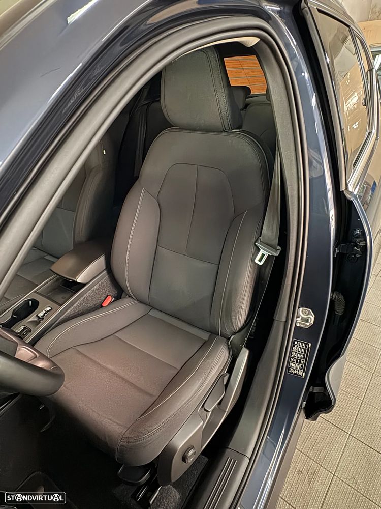 Volvo XC 40 T4 Recharge DKG Inscription Expression - 12
