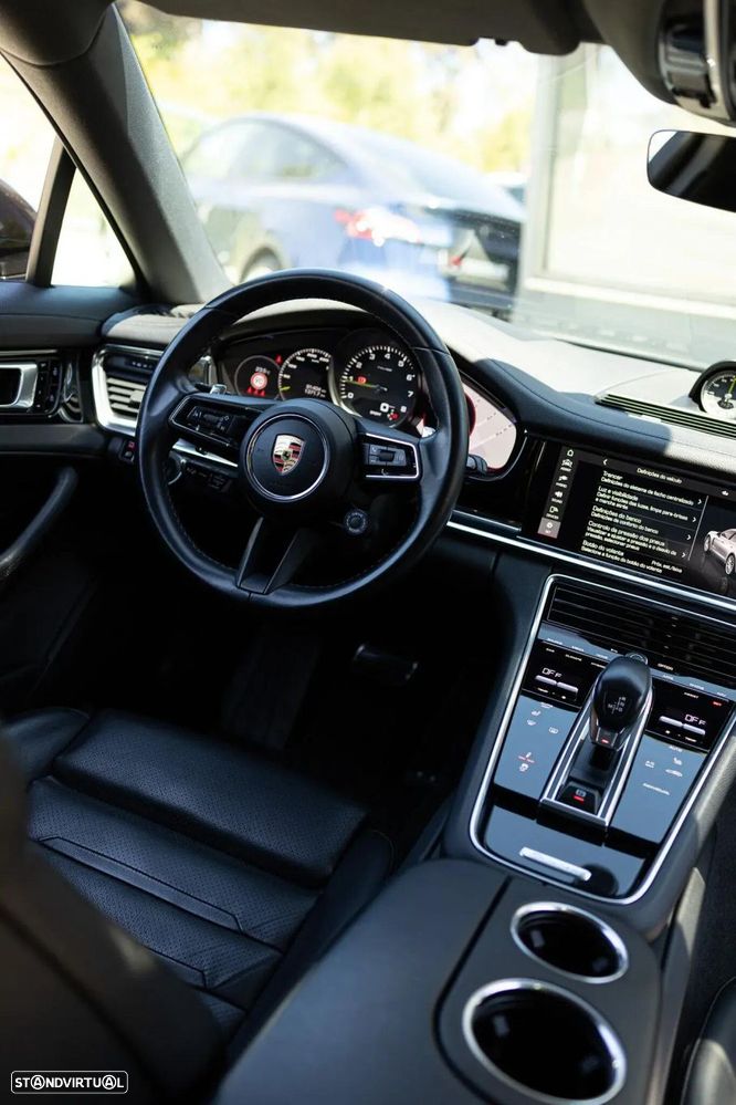 Porsche Panamera Sport Turismo 4 E-Hybrid Platinum Edition - 32
