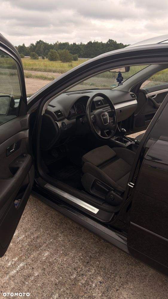 Audi A4 Avant - 9