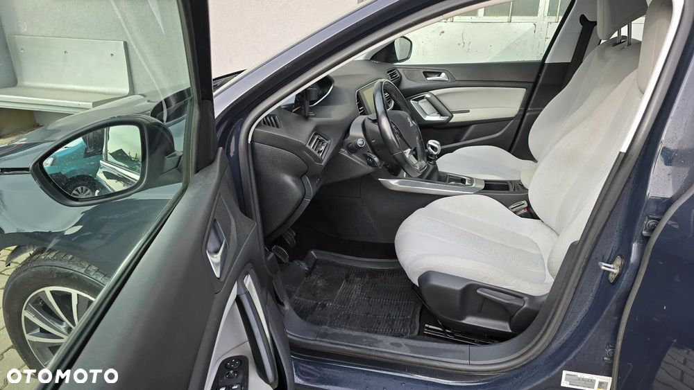 Peugeot 308 130 e-THP Stop & Start Access - 5