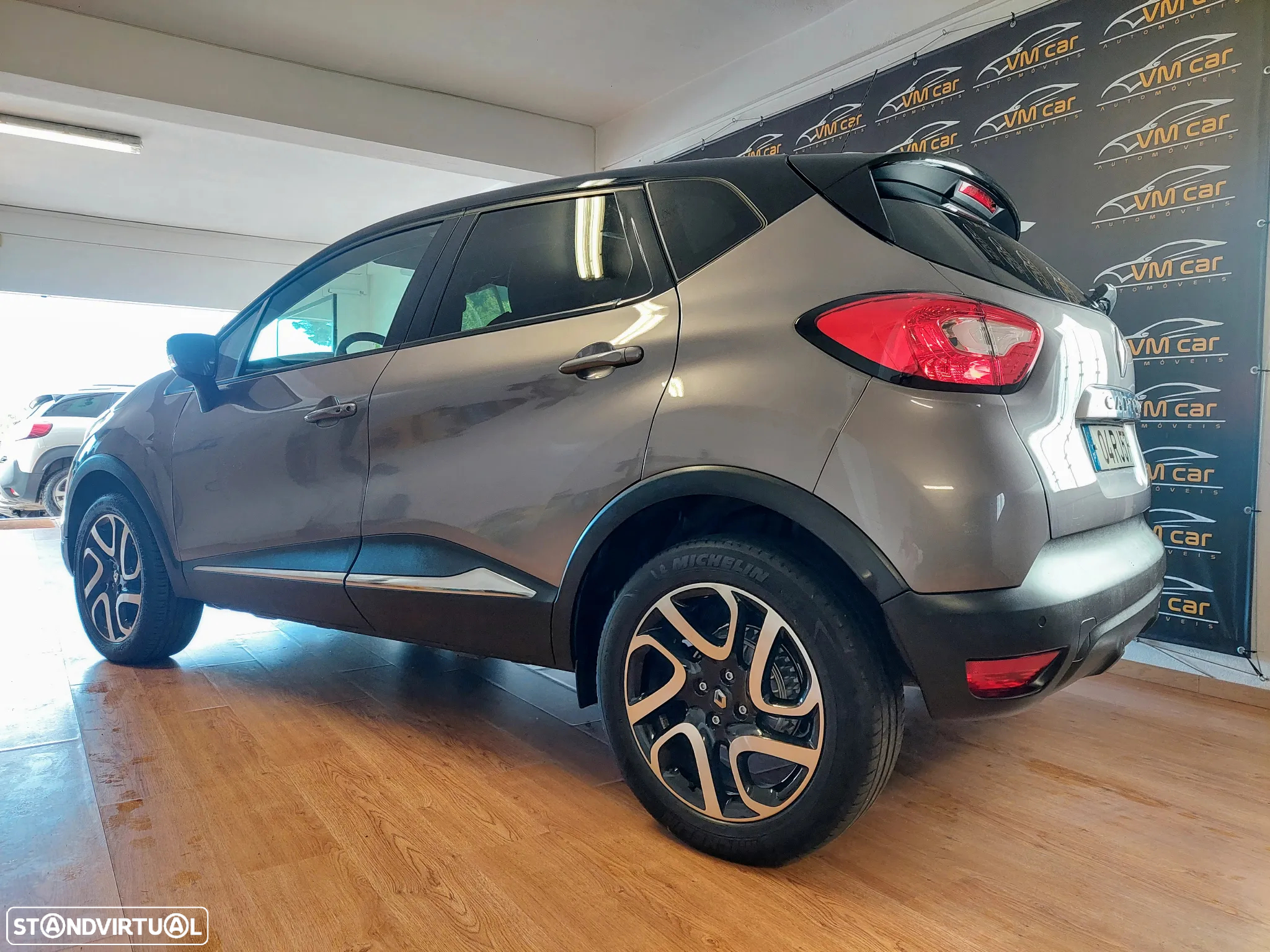 Renault Captur 0.9 TCE Exclusive - 10