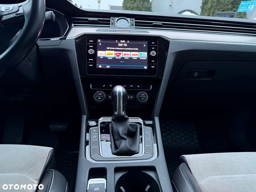 Volkswagen Passat 1.5 TSI EVO Highline DSG - 24