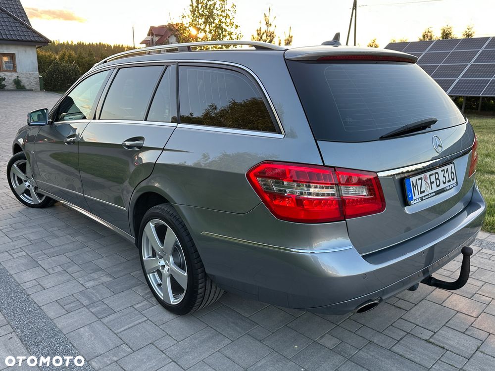 Mercedes-Benz Klasa E 350 CDI 4-Matic BlueEff Avantgarde - 29