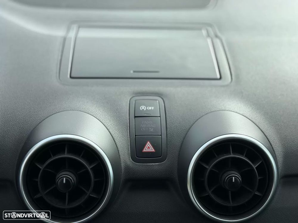 Audi A1 1.6 TDI Admired - 25