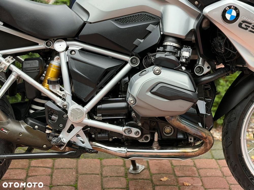 BMW R - 12