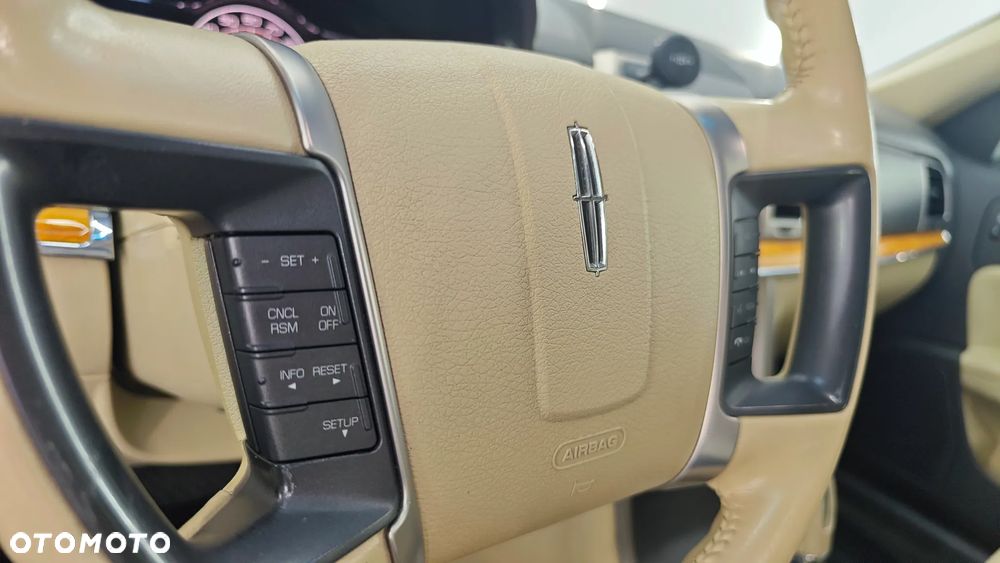 Lincoln MKZ - 29