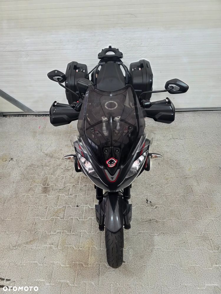 Triumph Tiger - 24