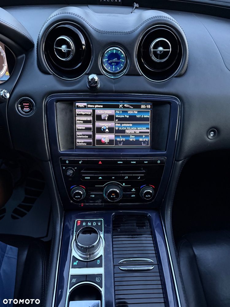 Jaguar XJ 3.0 D V6 Portfolio - 23