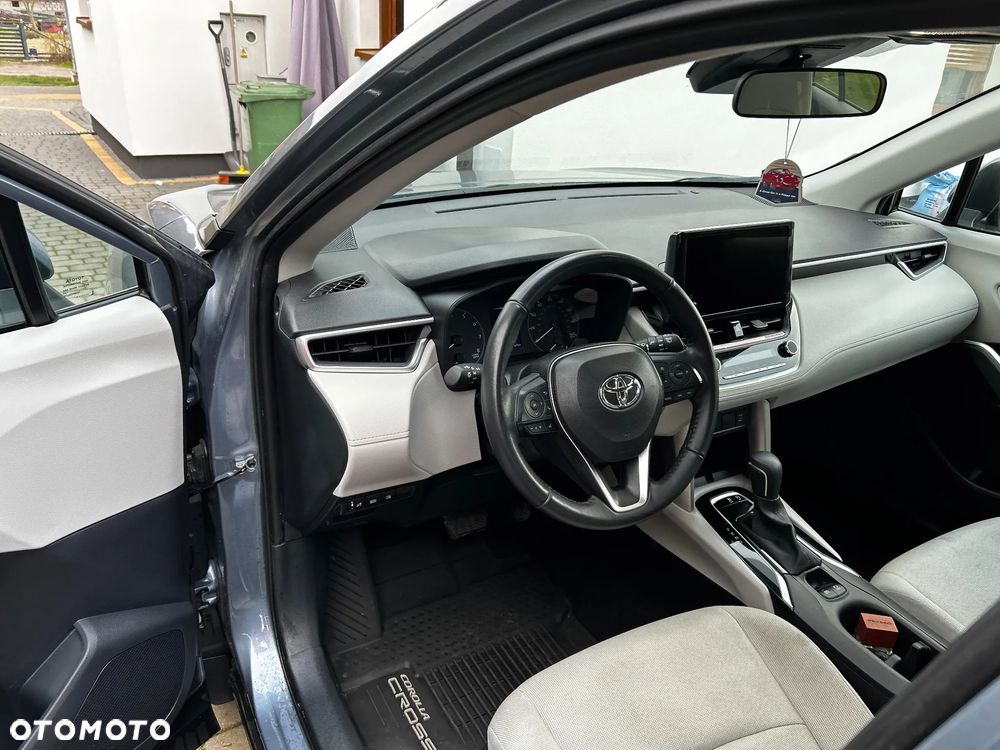 Toyota Corolla Cross - 5