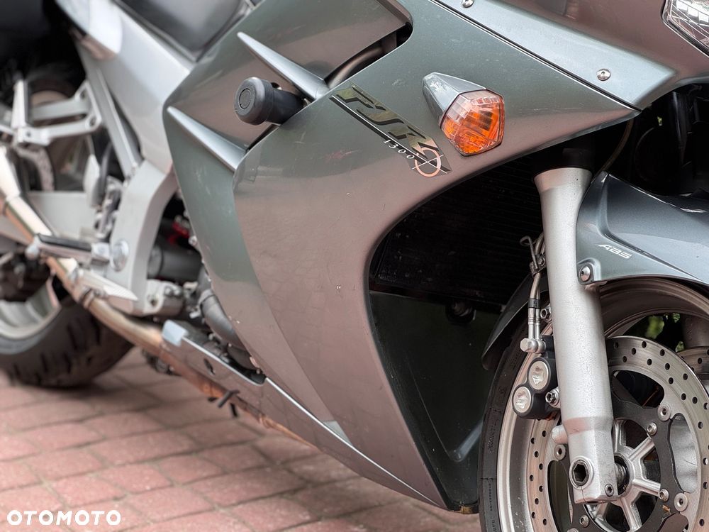 Yamaha FJR - 12